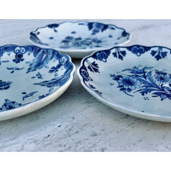 Delft Blue Floral Decorative Plates Set Of 3 Marked 1960s 1970s Ceramic READ - Picture 15 of 16